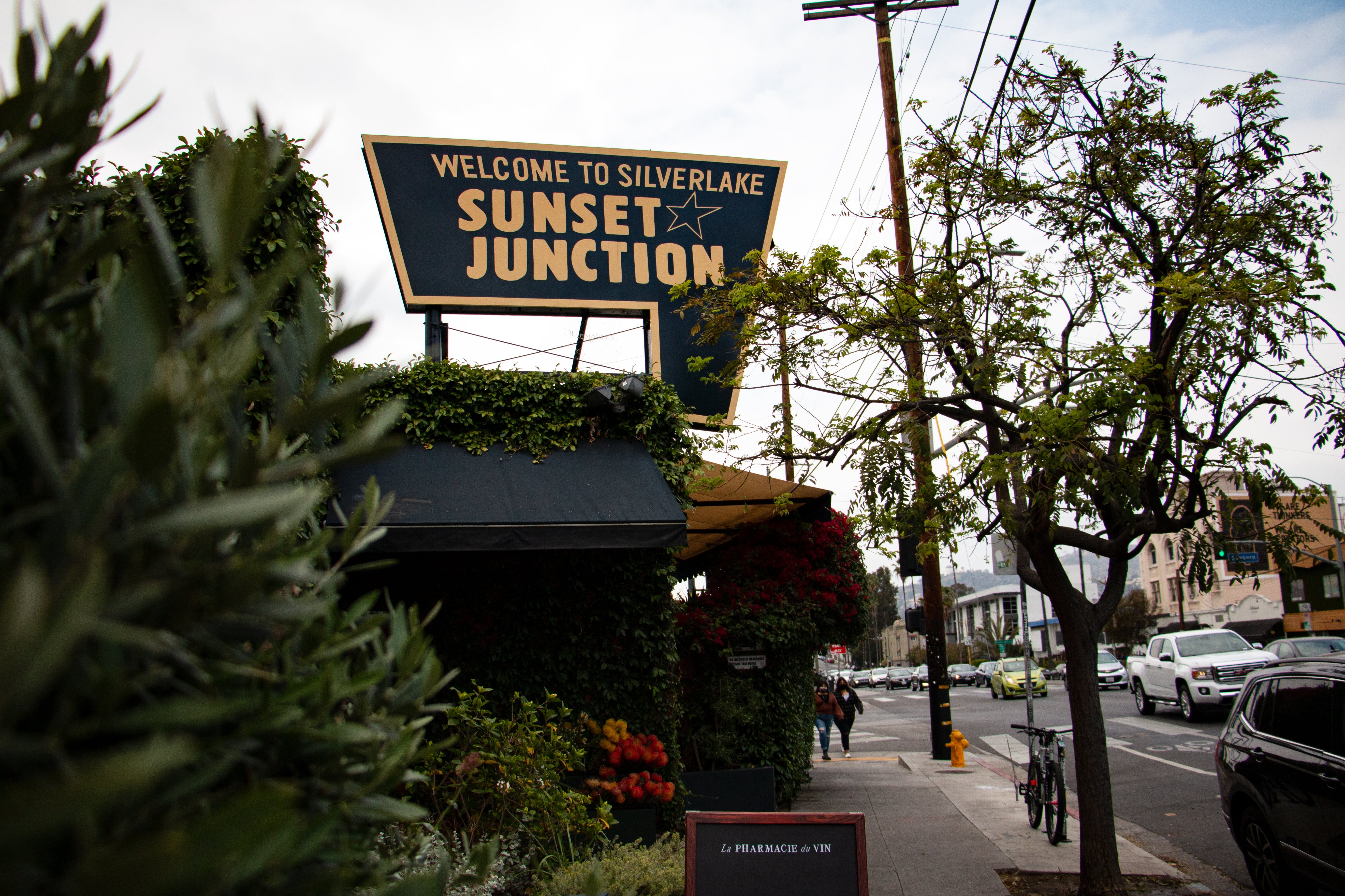 Drawing of Los Angeles neighborhoods highlights Silver Lake district.